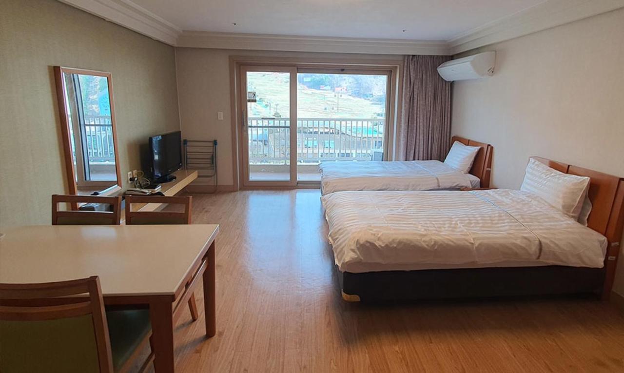 Vivaldi Park Hotel Hongcheon Esterno foto